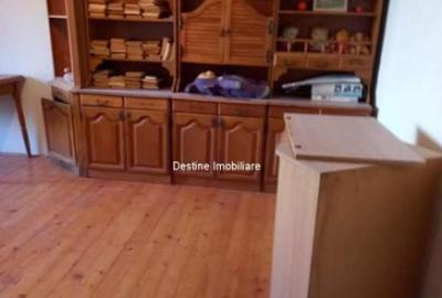 Apartament cu 4 camere decomandat în Hunedoara - 2