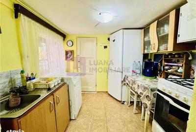 Casă cu 2 camere cu Teren 747 Mp în Roșia