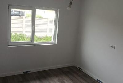 Casă cu 3 camere cu Teren 349 Mp în Vidra - 1