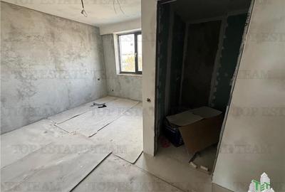 Cladire office de vanzare stradala / vizibilitate mare - 11