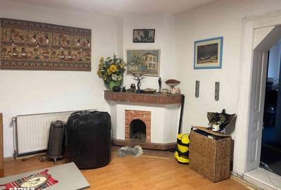 Casă cu 10 camere cu Teren 800 Mp în Central - 7