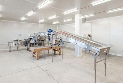 Teren de 27720 mp, în Vest - 12