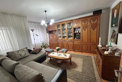 Apartament cu 3 camere decomandat în Central - 9