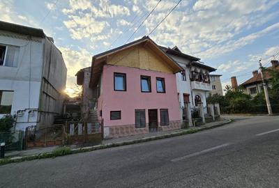 Vand casa campulung muscel