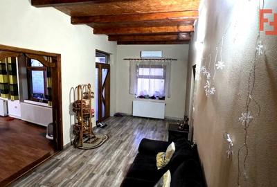 Casă individuală cu 3 camere cu Canalizare în Aurel Vlaicu - 4