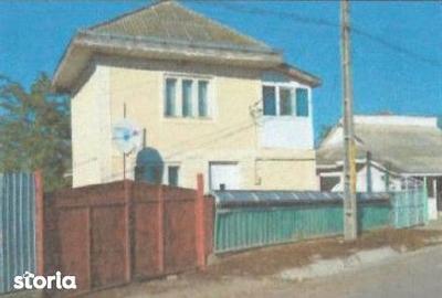 Casă cu 2 camere cu Teren 200 Mp în Central - 3