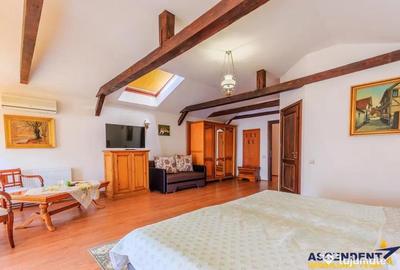 Spațiu comercial, de 2,000 mp, în Central - 11