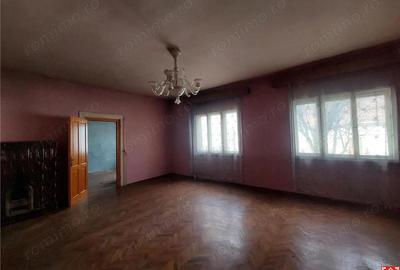 Casă cu 3 camere cu Teren 167 Mp în Central - 8