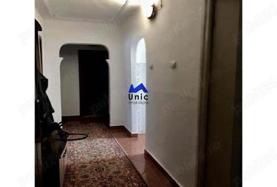 Vanzare apartament 3 camere, zona micro 11 Targoviste - 2