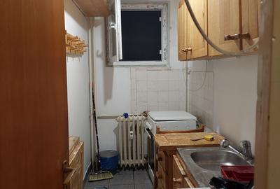 Garsoniera de inchiriat 37mp Metrou 1 dec 1918 - 2