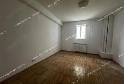 Spațiu comercial, de 90 mp, în Central - 2