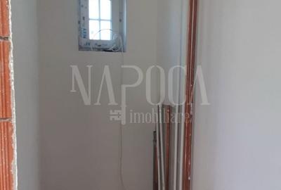 Casă individuală cu 4 camere cu Canalizare în Exterior Est - 3