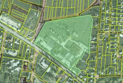 Teren de 50000 mp, în Central - 9