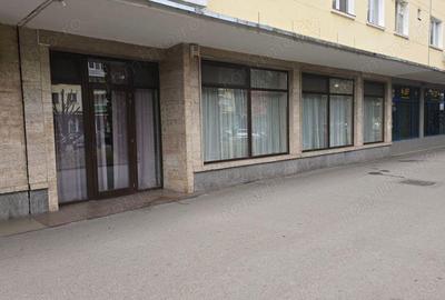 Spațiu comercial, de 120 mp, în Central - 5