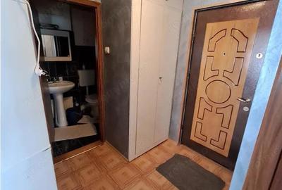 2 camere decomandat Gh Lazar centrala proprie - 1