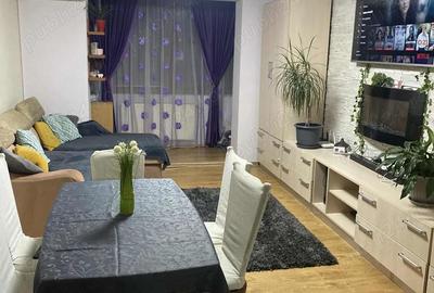 Apartament cu 3 camere decomandat în Central - 1