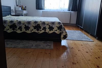 Casă cu 3 camere decomandat în Central - 6