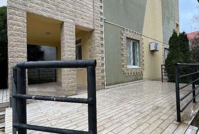 Casă cu 8 camere cu Teren 300 Mp în Nord - 20