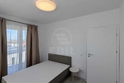 Apartament cu 3 camere semidecomandat, mobilat în Florești