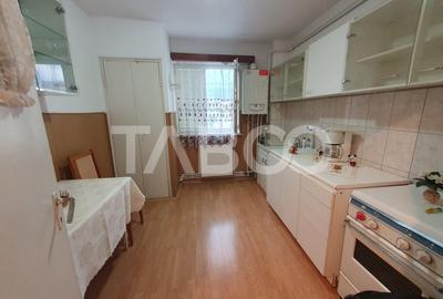Apartament 3 camere 76 mp utili cu balcon 4 mp zona Tudor Vladimirescu - 7