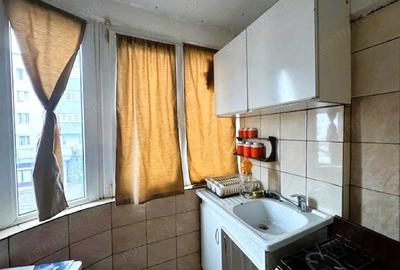 Apartament 3 camere etaj 1 decomandat - 13