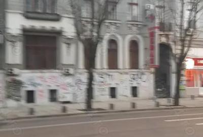 Apartament cu 3 camere în Central - 2