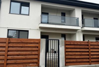 Casă cu 3 camere cu Canalizare în Popești-Leordeni - 4