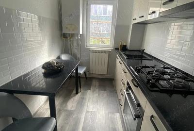 Apartament cu 3 camere decomandat în Central - 1