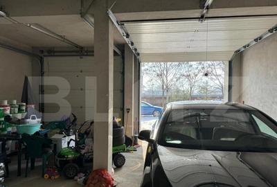 Casă cu 7 camere cu Teren 3000 Mp în Central