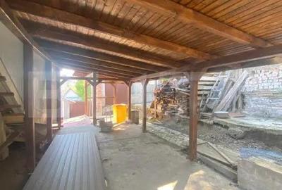 3 apartamente la casa de vanzare, singur in curte, 150 mp, zona centrala - 10