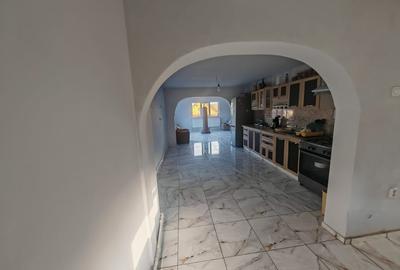 Constructie S+P+1E+M si teren 1000 mp, I.L. Caragiale, Dambovita - 7