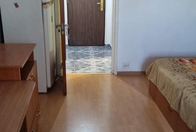 Garsonieră semidecomandată în Titan - 2