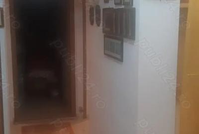 Persoana fizic vind apartament cu 4 camere decomandat spatios - 9