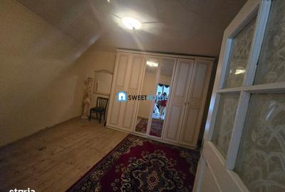 Casă cu 4 camere cu Teren 1700 Mp în Lisa