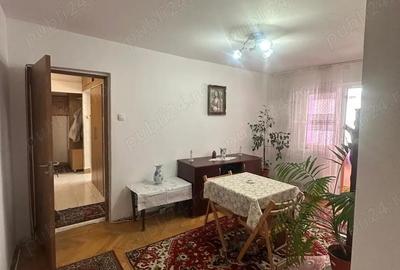 Apartament cu 3 camere decomandat în Ostroveni - 9