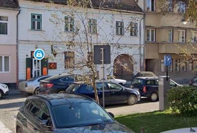 Apartament cu 3 camere decomandat în Central - 1