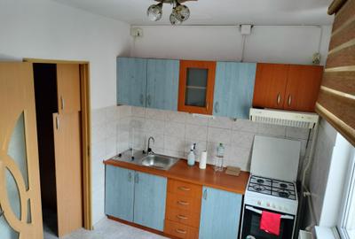 Garsonieră decomandată, mobilată în Mihai Bravu - 10