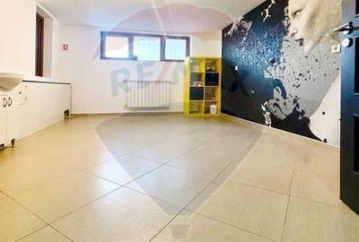 Spațiu comercial, de 200 mp, în P-ța Alba Iulia - 10