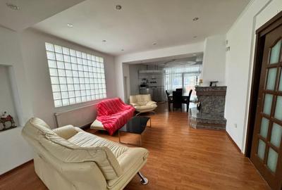 Casă cu 12 camere cu Teren 321 Mp în George Enescu - 1