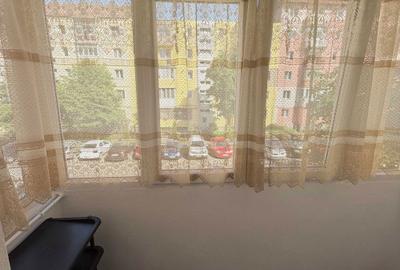 Apartament cu 2 camere semidecomandat în Vasile Aaron - 3