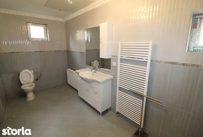 Casă cu 4 camere cu Teren 750 Mp în Central - 7