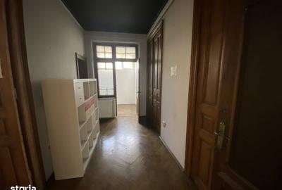 Spațiu comercial, de 71 mp, în Victoriei - 8