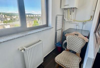 Apartament cu 2 camere decomandat în Palat - 3