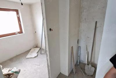 Apartament cu 2 camere decomandat în Orșova - 5