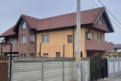 Casă cu 5 camere cu Teren 262 Mp în Central - 2