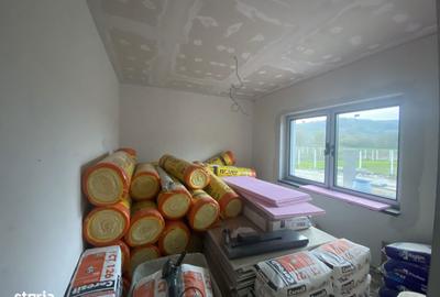 Casă cu 4 camere cu Teren 537 Mp în Mediaș - 2