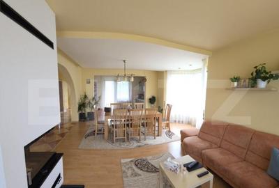 Casa de vanzare, 6 camere, 340 mp, cu 22 arii de teren, zona - 1