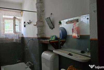 Apartament cu 2 camere semidecomandat în Progresul - 6