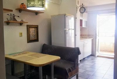 Complex Bd Parvan, ap 3 camere decomandat, complet utilat si mobilat - 1