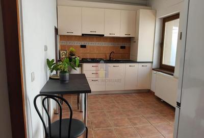 Casa 4 camere zona Centrala, pretabila pentru 2 familii 150m - 8